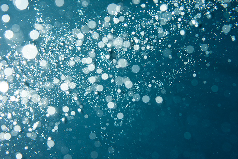 제나 할러웨이 - just water blue bubbles IV