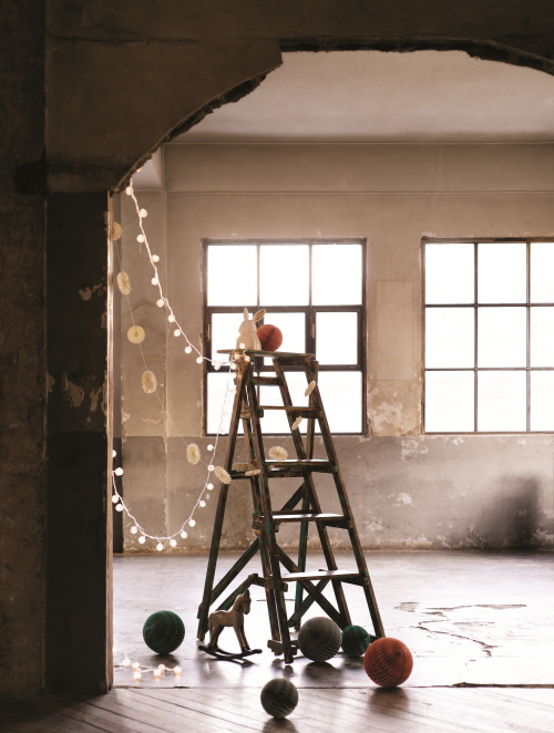 전택수 - A Delightful Garland