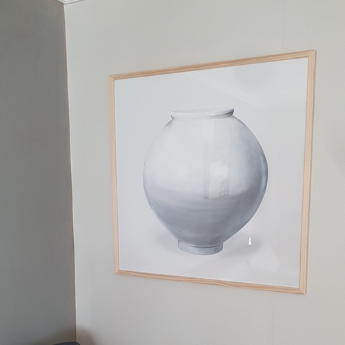 이호철 화가님의 달항아리 액자 그림…