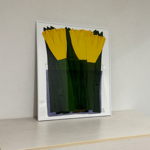 식탁앞 서랍장 위에 놨더니 공간이 …