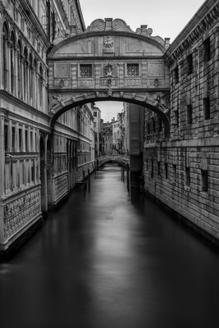B&W Bridge of Sighs